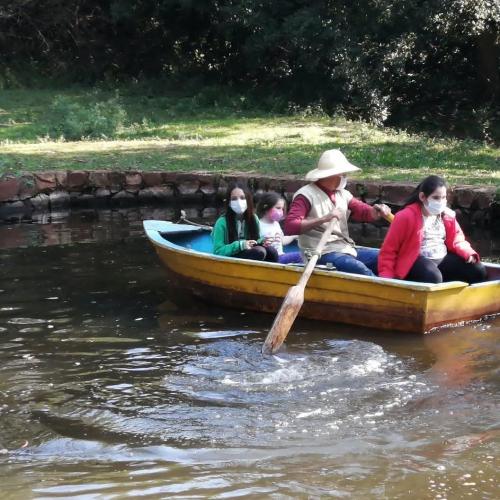 Paseo en bote - Granja Oñondivemi