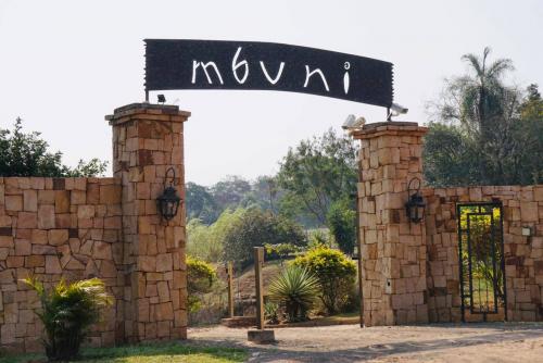 ENTRADA - Granja Mbuni