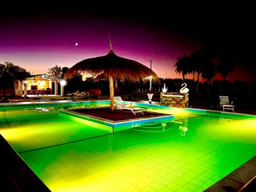 hermosa piscina - Posada Turistica El Cordero